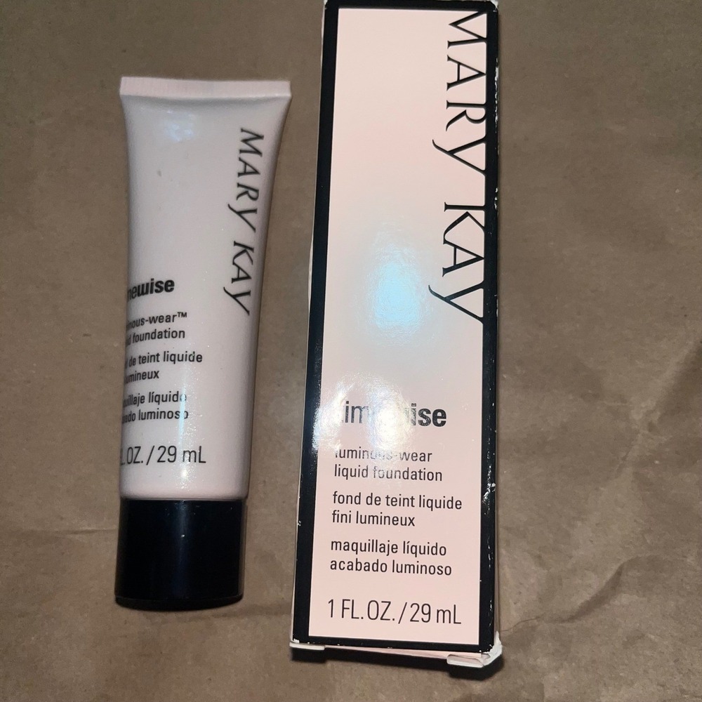 New Mary Kay Timewise Luminous Foundation IVORY 4 Normal to Dry Skin